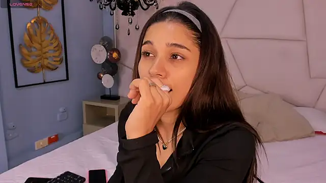 bellaa becca online show from November 21, 6:39 pm