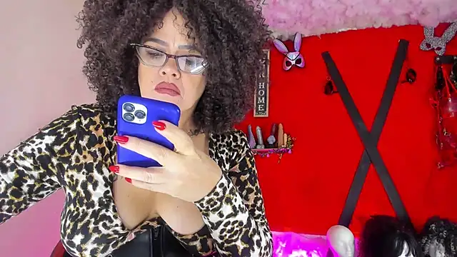 jena derboo online show from June 17, 10:50 am