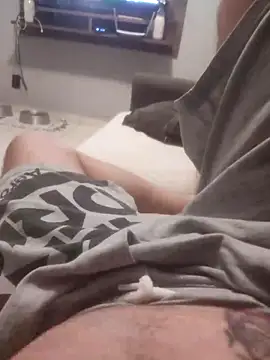 Snapshot of dredre1069 chatting on December 5, 2:09 am dredre1069 online show from December 5, 2:09 am