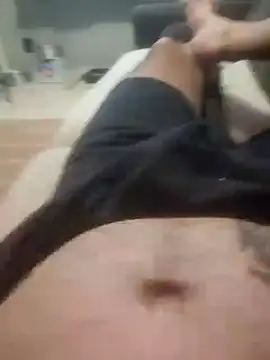 Snapshot of dredre1069 chatting on February 17, 12:51 am dredre1069 online show from February 17, 12:51 am