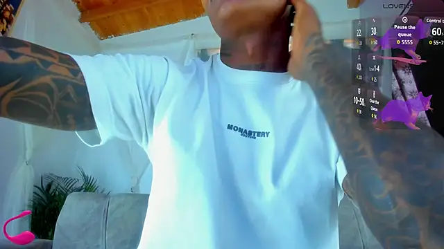 esteveen ortegas  online show from October 23, 3:00 pm