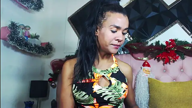 andrea safeira doll online show from December 22, 10:07 pm