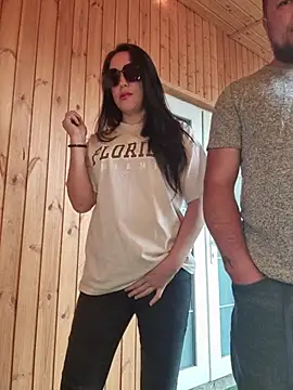 Snapshot of -Pupsiki- chatting on November 15, 7:16 am -Pupsiki- online show from November 15, 7:16 am