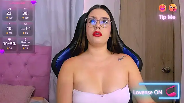 Snapshot of ParisShayk chatting on August 1, 5:56 pm ParisShayk online show from August 1, 5:56 pm