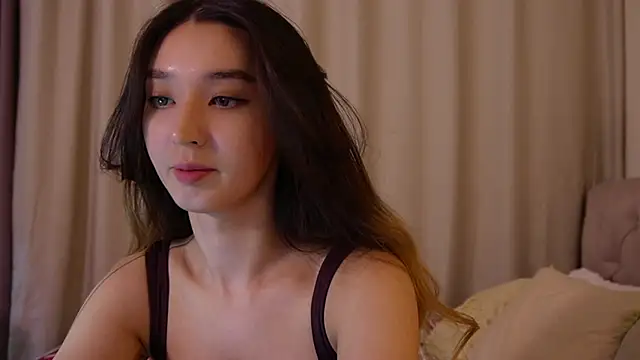 Sarasuo1 online show from December 16, 2:05 pm