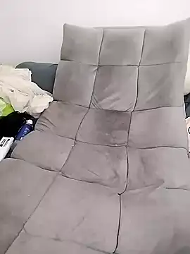 Snapshot of Lika113z chatting on December 5, 3:15 am Lika113z online show from December 5, 3:15 am