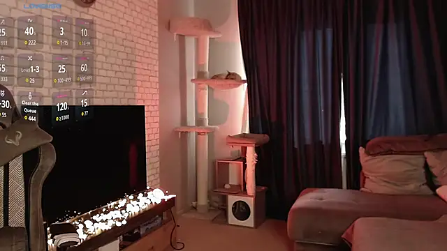 Snapshot of LeoPaulini chatting on March 17, 12:57 pm LeoPaulini online show from March 17, 12:57 pm