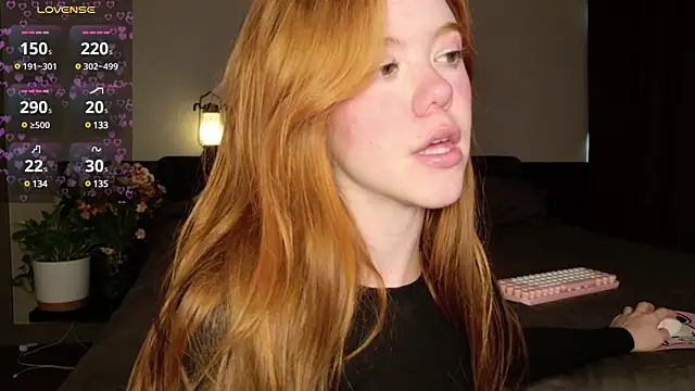 Snapshot of Teya_New chatting on March 23, 7:42 am Teya New online show from March 23, 7:42 am