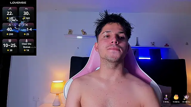 Snapshot of Issac_james_ chatting on November 18, 3:23 am Issac james online show from November 18, 3:23 am