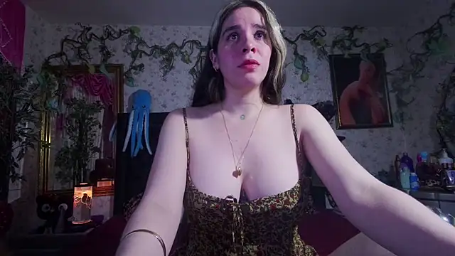 Elizabeth77  online show from October 6, 11:18 am