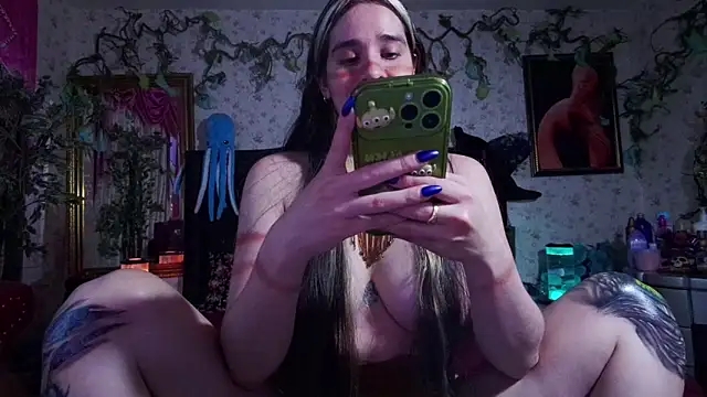Elizabeth77  online show from October 10, 8:08 pm