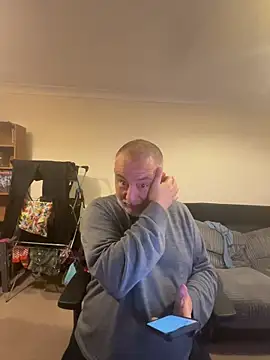 LondonTeffy online show from October 14, 9:26 pm