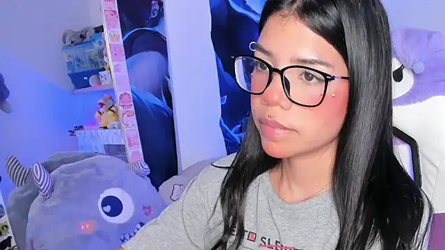 Snapshot of cutestephuwu chatting on February 19, 7:39 am cutestephuwu online show from February 19, 7:39 am