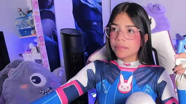 Snapshot of cutestephuwu chatting on March 20, 12:40 am cutestephuwu online show from March 20, 12:40 am