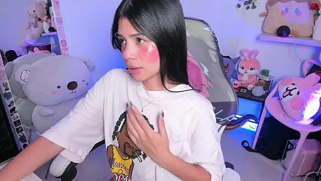 Snapshot of cutestephuwu chatting on October 30, 1:29 am cutestephuwu online show from October 30, 1:29 am