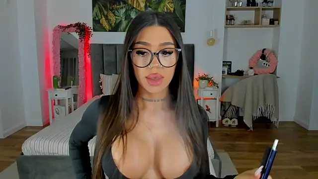 Snapshot of Fancy_Jenn chatting on November 17, 8:25 pm Fancy Jenn online show from November 17, 8:25 pm