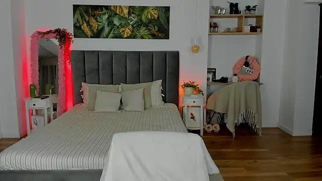 Snapshot of Fancy_Jenn chatting on November 21, 8:18 pm Fancy Jenn online show from November 21, 8:18 pm