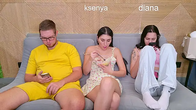 Ksenny online show from November 11, 3:34 pm