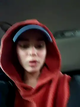 SophieCharm online show from December 15, 1:32 pm