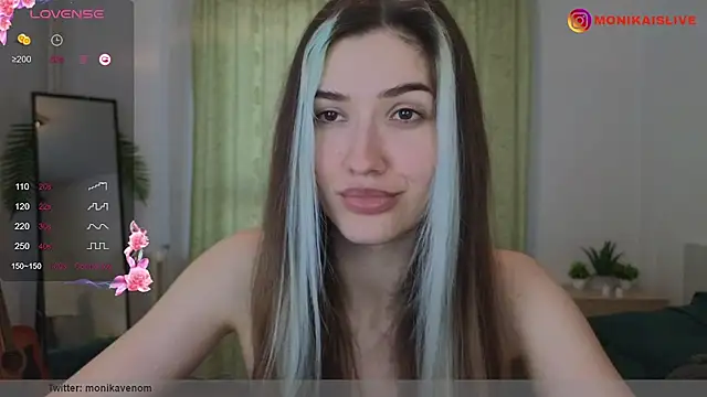 Snapshot of monikavenom chatting on March 6, 4:07 pm monikavenom online show from March 6, 4:07 pm