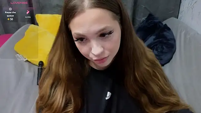 Nicole Vvinson online show from January 6, 5:30 am