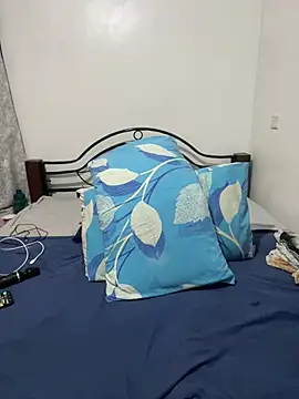 Toomuch Squirt online show from February 16, 3:35 am