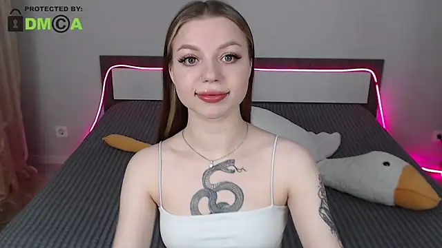 Snapshot of RonnieMilles chatting on March 12, 2:01 pm RonnieMilles online show from March 12, 2:01 pm