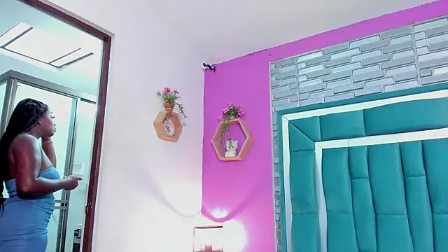 Snapshot of LORENSCOLLINS chatting on September 9, 1:10 pm LORENSCOLLINS online show from September 9, 1:10 pm