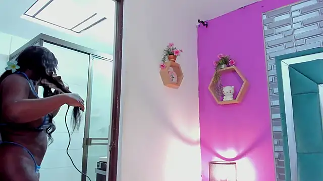 Snapshot of LORENSCOLLINS chatting on November 16, 2:44 pm LORENSCOLLINS online show from November 16, 2:44 pm