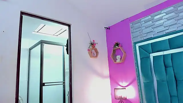 LORENSCOLLINS online show from February 13, 12:56 pm