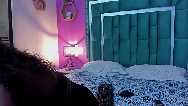 LORENSCOLLINS online show from March 5, 12:45 pm