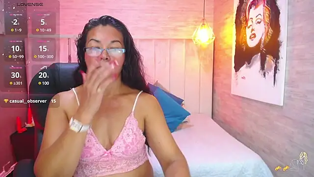 Snapshot of MaturePure chatting on February 3, 10:32 pm MaturePure online show from February 3, 10:32 pm