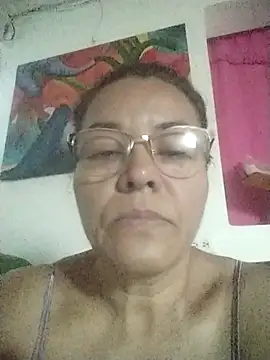 Snapshot of MaturePure chatting on February 20, 8:25 pm MaturePure online show from February 20, 8:25 pm