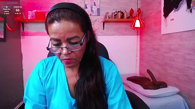 Snapshot of MaturePure chatting on September 10, 5:46 pm MaturePure online show from September 10, 5:46 pm