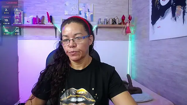 Snapshot of MaturePure chatting on September 26, 7:29 pm MaturePure online show from September 26, 7:29 pm