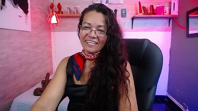 Snapshot of MaturePure chatting on October 11, 8:40 pm MaturePure online show from October 11, 8:40 pm