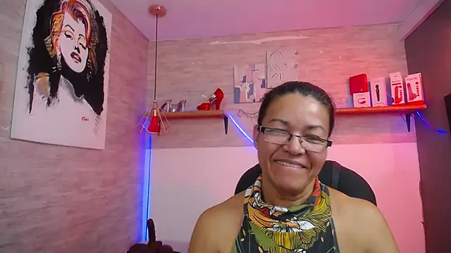 Snapshot of MaturePure chatting on October 30, 8:09 pm MaturePure online show from October 30, 8:09 pm