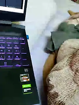 Snapshot of Brown_Munda047 chatting on December 4, 11:02 pm Brown Munda047 online show from December 4, 11:02 pm