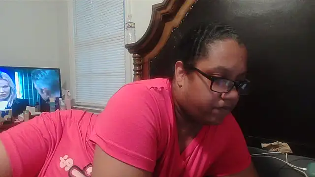 ebonyred online show from September 18, 10:45 pm