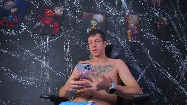 AgarEvans online show from February 15, 5:04 am