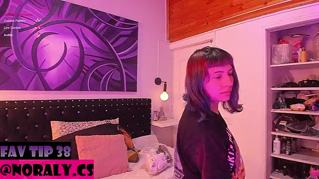 hey noraly online show from June 25, 1:37 pm