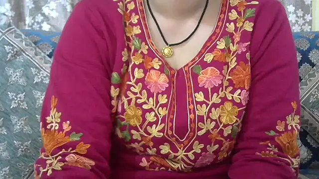 Snapshot of Baby_Shubhi chatting on December 17, 8:20 am Baby Shubhi online show from December 17, 8:20 am