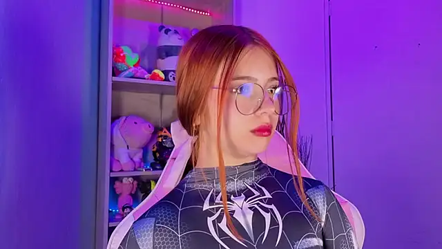 EmilyMiller  online show from January 14, 4:34 pm