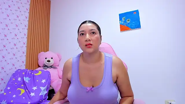 Soyqueen online show from May 19, 7:04 am