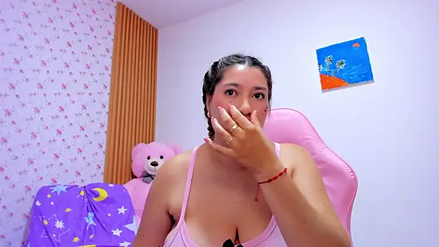 Soyqueen online show from May 20, 4:07 am