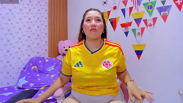 Soyqueen online show from June 24, 4:55 am