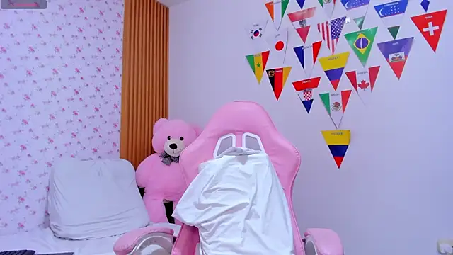 Soyqueen online show from July 11, 2:36 am