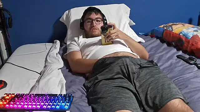 Snapshot of bwcalexander chatting on October 25, 4:53 am bwcalexander online show from October 25, 4:53 am