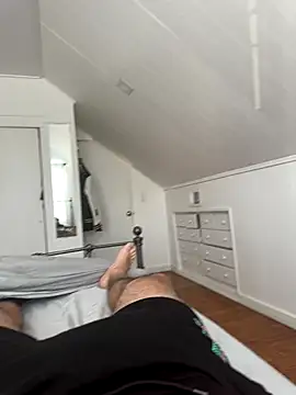 Snapshot of bwcalexander chatting on December 15, 2:32 pm bwcalexander online show from December 15, 2:32 pm