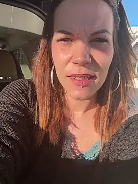 Snapshot of Lady_Knaller chatting on March 8, 3:24 pm Lady Knaller online show from March 8, 3:24 pm